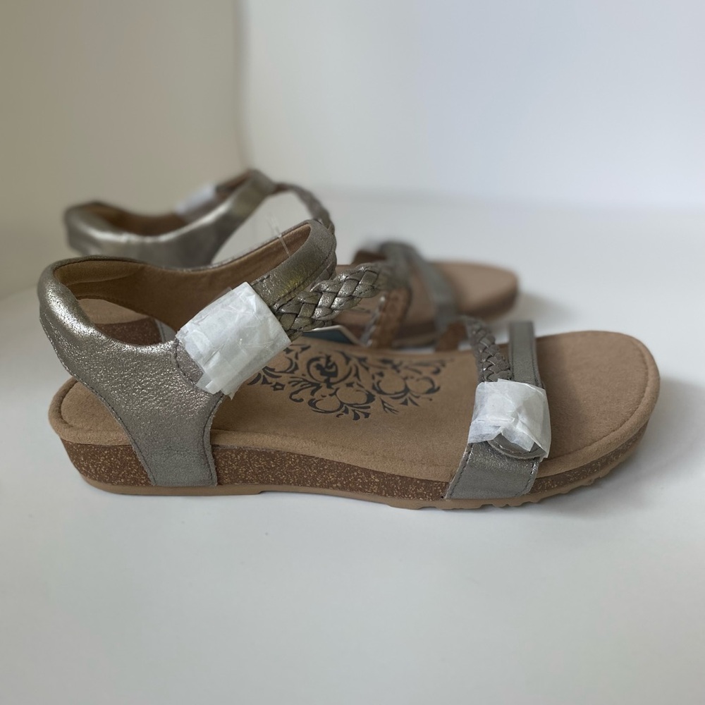 Aetrex Sandals
